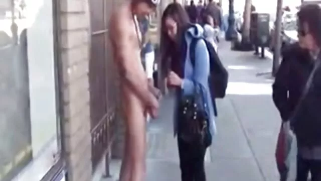 Porno không đăng ký  Gà chân dài đeo hai quả phim sec lon ớt cùng một lúc