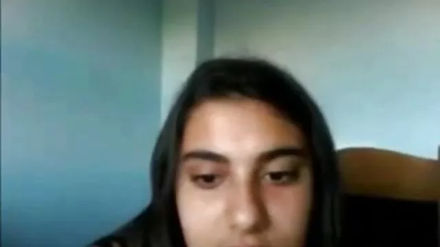 Porno không đăng ký  Vẻ đẹp scribbles một crazyying blowjob đến một chàng với một khổng lồ vòi nước xem sec lam tinh