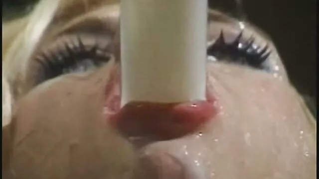 Porno không đăng ký  Riley Reid phim sec mo chuyên nghiệp thổi kèn