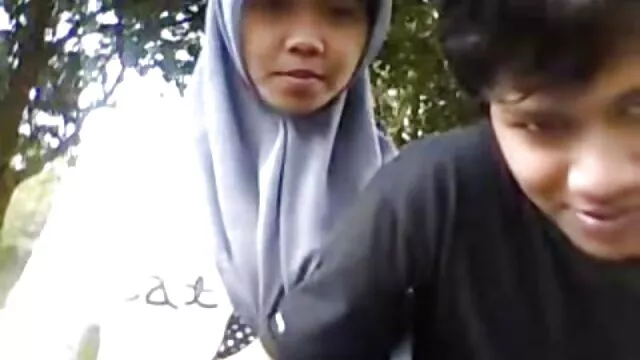 Porno không đăng ký  Juicy lesbian vui vẻ của xem phim secs hai trẻ người đẹp