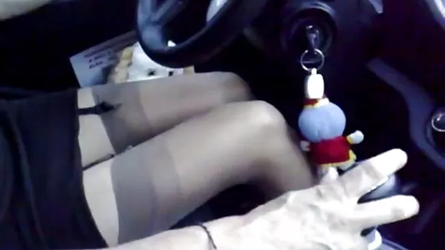 Porno không đăng ký  Busty tuổi teen brunette đi xe phim sé