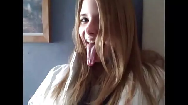 Porno không đăng ký  Cô gái đam mê đến thăm phim secnhanh người yêu