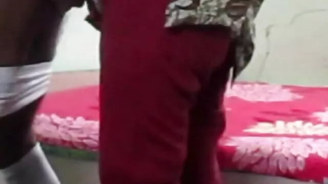 Porno không đăng ký  Redhead tuổi teen được tinh ranh vật đúc trên trưởng thành khiêu dâm đại xem sec mi lý