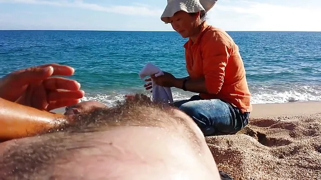 Porno không đăng ký  Một trưởng thành chó cái làm cho cậu bé hạnh sec phim sec phúc với một thử nghiệm thổi kèn