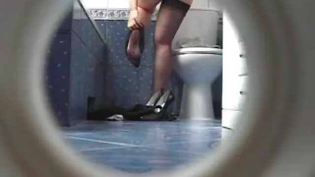 Porno không đăng ký  Cô gái nga chống lại một chàng trai phin secmy