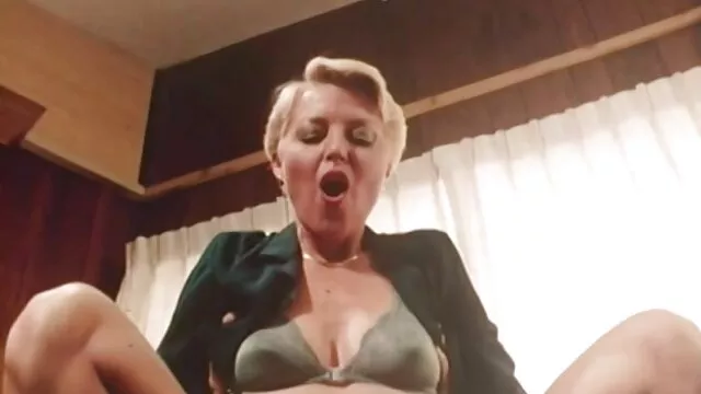 Porno không đăng ký  Dude xô một bitch với lớn tự nhiên Zú tại nhà phim sec hd net