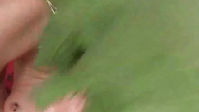 Porno không đăng ký  Đụ một con dương vật to phim secvietnam vào mông nhỏ của một cô gái trẻ dâm dục
